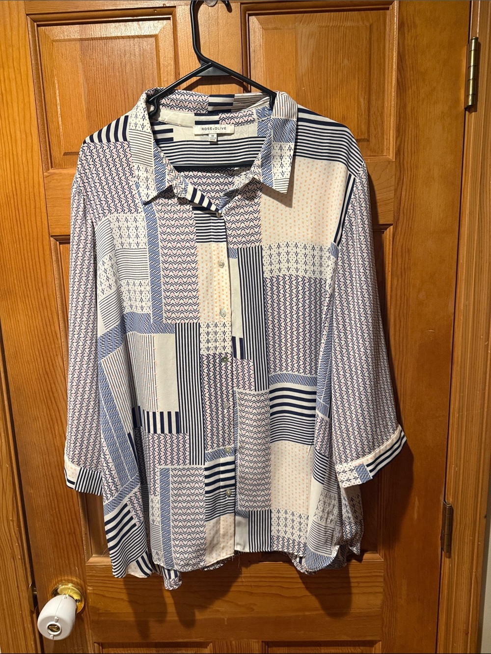Rose & Olive button down 3/4 sleeve blouse size 3 X